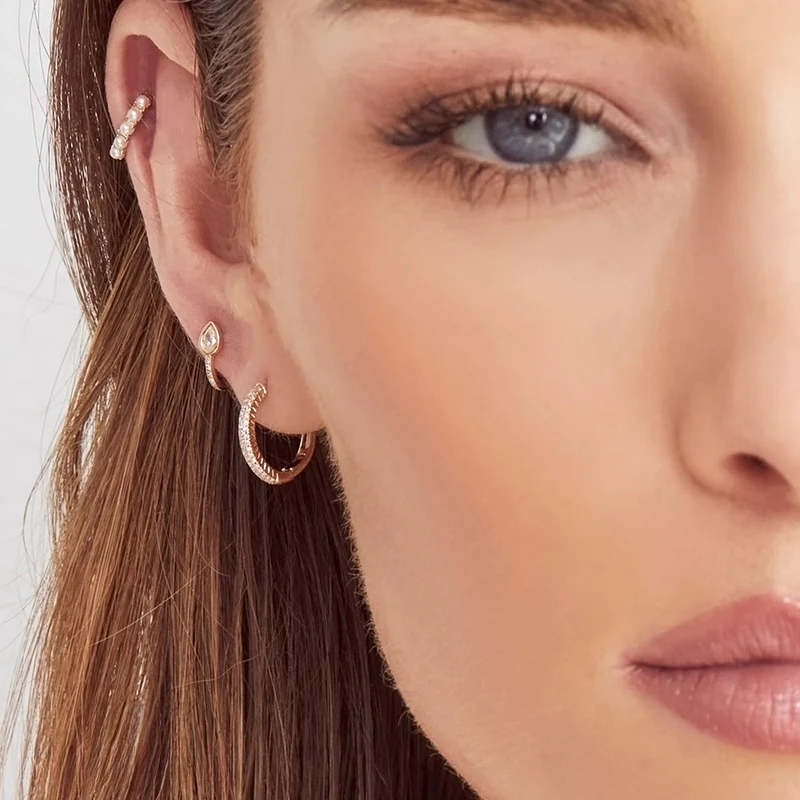 Pavé Hoops