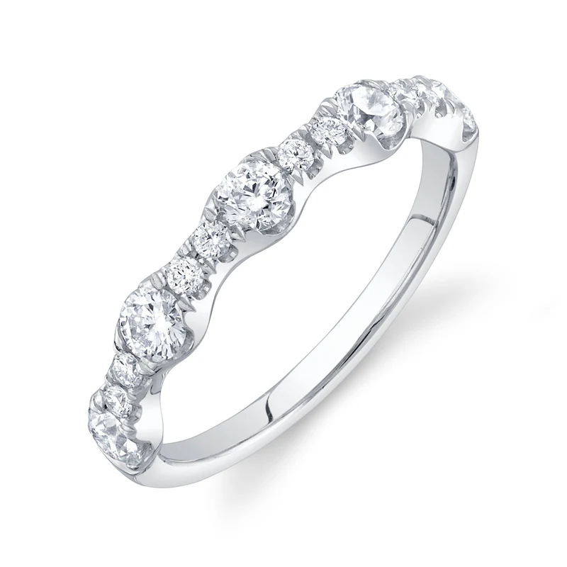 Elegant Scalloped Band