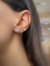 Load image into Gallery viewer, 18KT Turquoise Flower Earring - Push Back
