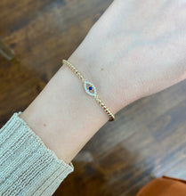 Load image into Gallery viewer, 14Kt Yellow Gold Eye and Ball Bracelet
