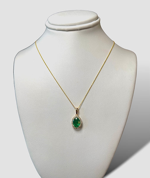 Oval Diamond Emerald Necklace