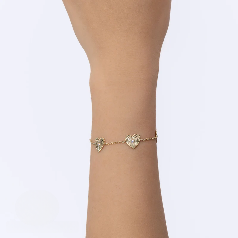 Ribbed Heart Bracelet