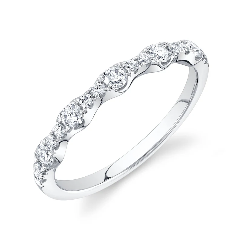 Scalloped Band