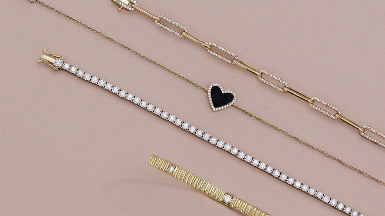 How to Choose the Perfect Gold Jewelry Gift